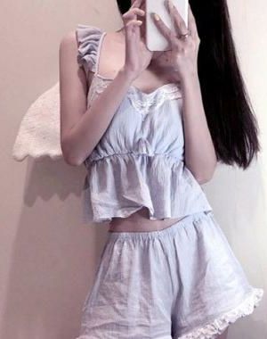 《小怪物 》作者： 烟猫与酒小说阅读